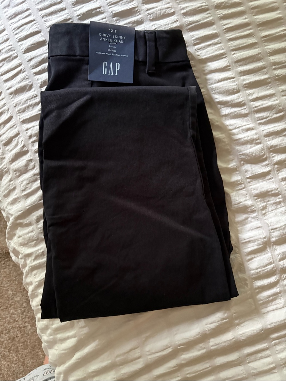 GAP Curvy Skinny Ankle Pants in Black